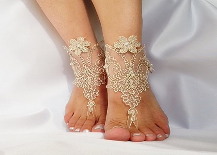 barefoot 0 - 'Giầy cưới' mảnh mai cho đám cưới ở biển