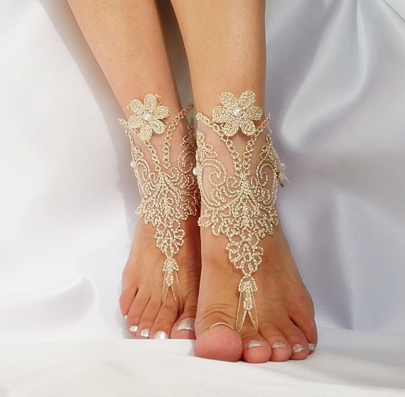 barefoot 1 - 'Giầy cưới' mảnh mai cho đám cưới ở biển