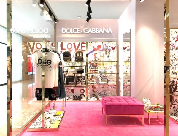 6 - ‘Cảnh báo’ tín đồ street-wear! Sneaker siêu xinh của Dolce & Gabbana sẽ ‘hạ cánh’ tại Hà Nội