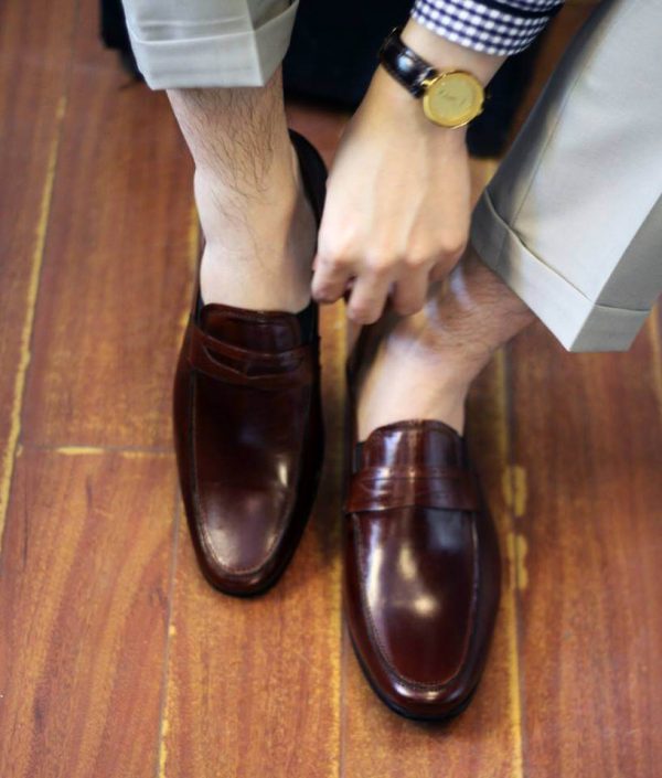 cach chon giay phu hop voi chan 1 600x705 - Chia sẻ kinh nghiệm về cách chọn giày phù hợp với chân