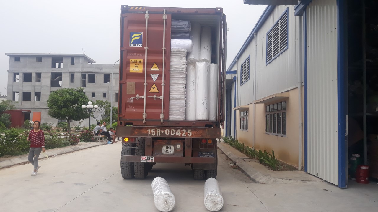 20181109 080709 Custom - Công ty TNHH Vân Hà đón nhận đơn đặt hàng vật tư, phụ kiện vải ngày 9/11/2018