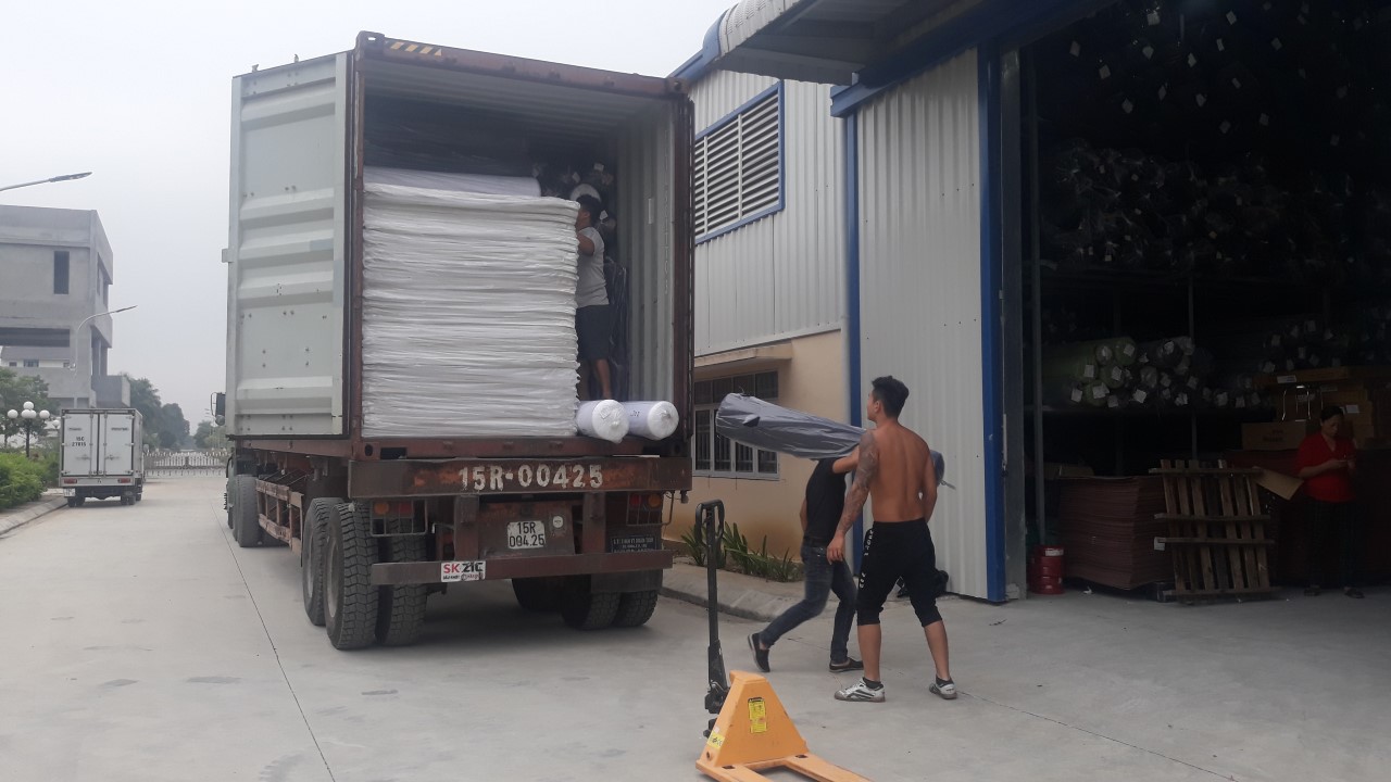 20181109 081453 Custom - Công ty TNHH Vân Hà đón nhận đơn đặt hàng vật tư, phụ kiện vải ngày 9/11/2018