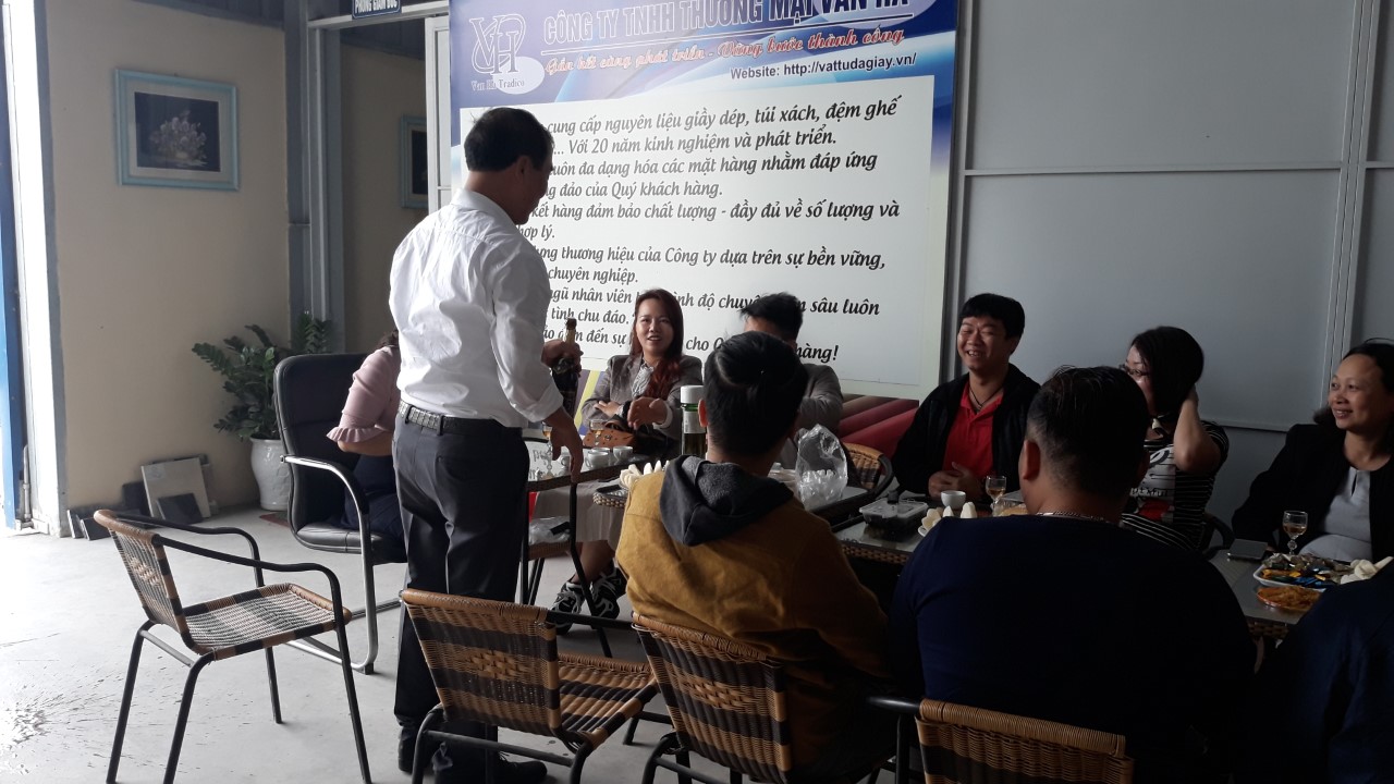 công ty tnhh tm vân hà rộn ràng buổi gặp mặt đầu xuân kỷ hợi 2019 11 - Công ty TNHH TM Vân Hà: Rộn ràng buổi gặp mặt đầu xuân Kỷ Hợi 2019
